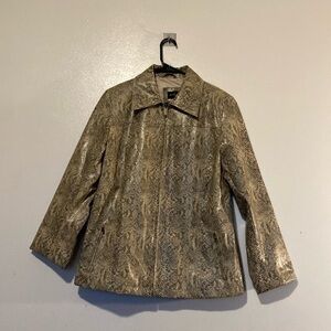 Braetan snakeskin full front zip up zip cream and black pockets lined raincoat M